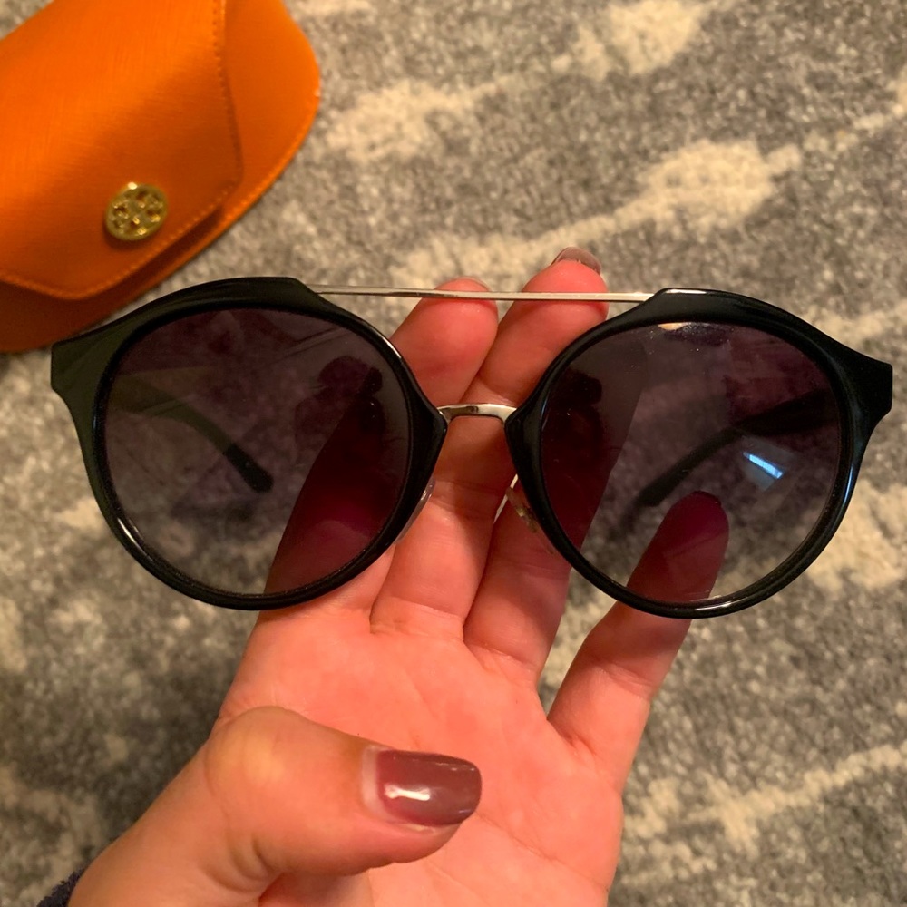 SOLD!!! Tory Burch Black Sunglasses